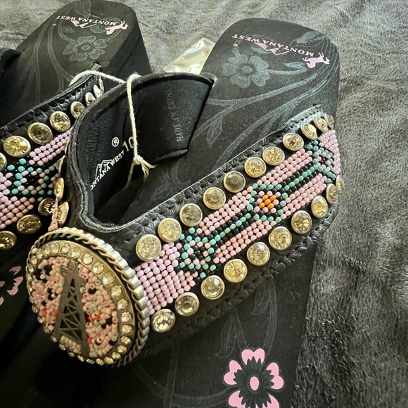 Montana West Platform Flip Flop - Picture 3 of 9